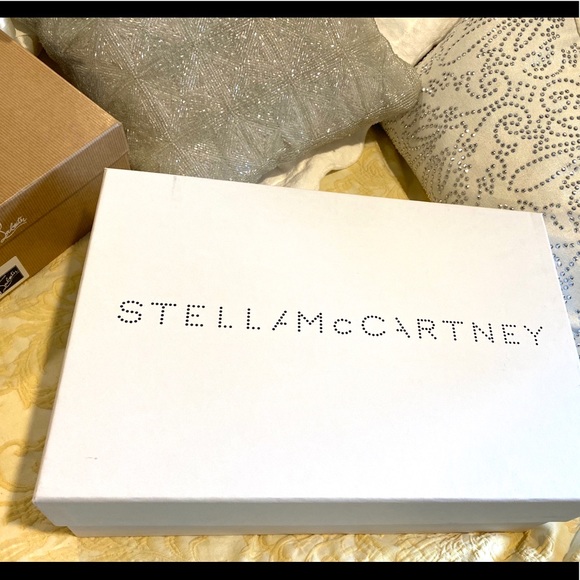 H.P. 🌟🎊🎉Stella McCartney Women's Low-Top Sneakers NWT - Picture 5 of 16